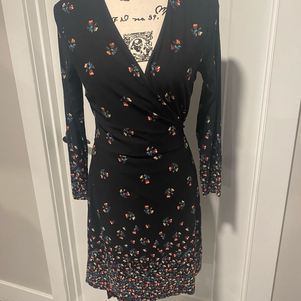 LOFT PETITES WRAP SIZE MP